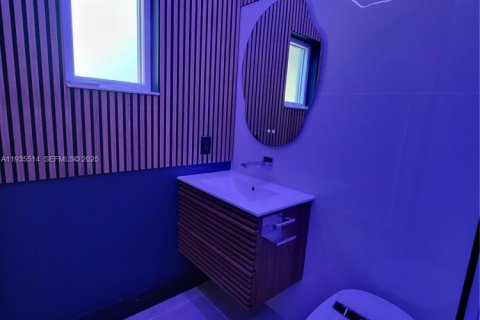 Casa en venta en Cutler Bay, Florida, 3 dormitorios, 108.32 m2 № 1993755 - foto 18