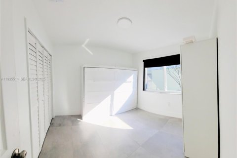 Casa en venta en Cutler Bay, Florida, 3 dormitorios, 108.32 m2 № 1993755 - foto 20