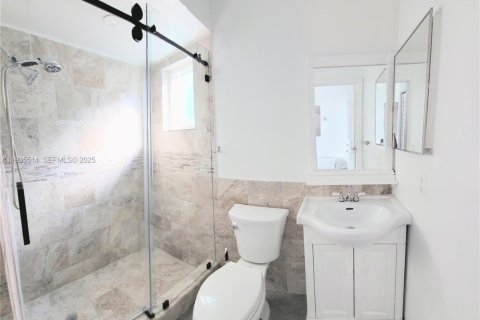 Casa en venta en Cutler Bay, Florida, 3 dormitorios, 108.32 m2 № 1993755 - foto 24