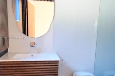 Casa en venta en Cutler Bay, Florida, 3 dormitorios, 108.32 m2 № 1993755 - foto 15