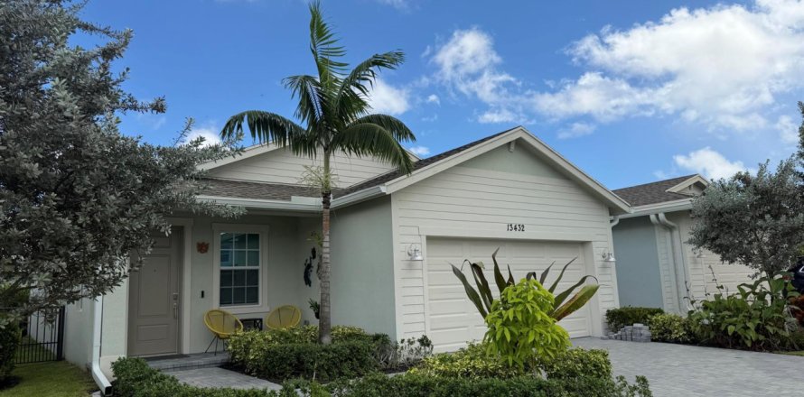 Villa ou maison à Delray Beach, Floride 3 chambres, 137.96 m2 № 2389496