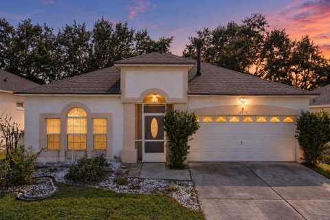 Villa ou maison à Clermont, Floride 3 chambres, 140.38 m2 № 2421759