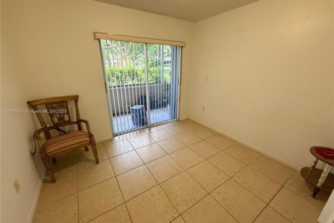 Copropriété à vendre à Doral, Floride: 3 chambres, 98.48 m2 № 1890174 - photo 6