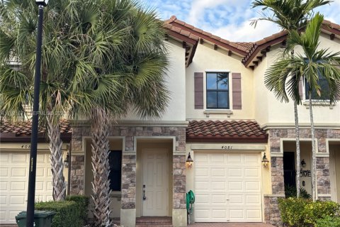 Adosado en alquiler en Coconut Creek, Florida, 3 dormitorios, 136.19 m2 № 1990339 - foto 1