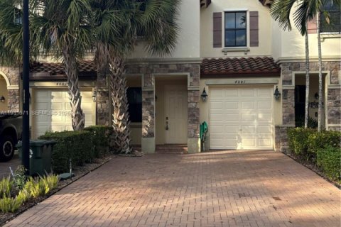 Adosado en alquiler en Coconut Creek, Florida, 3 dormitorios, 136.19 m2 № 1990339 - foto 2