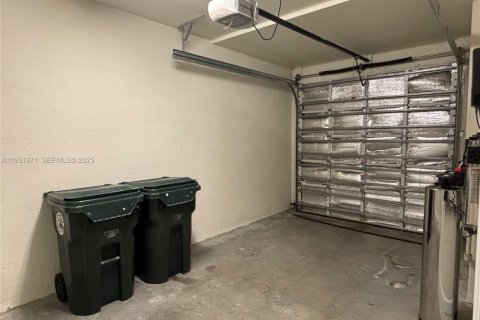 Adosado en alquiler en Coconut Creek, Florida, 3 dormitorios, 136.19 m2 № 1990339 - foto 20