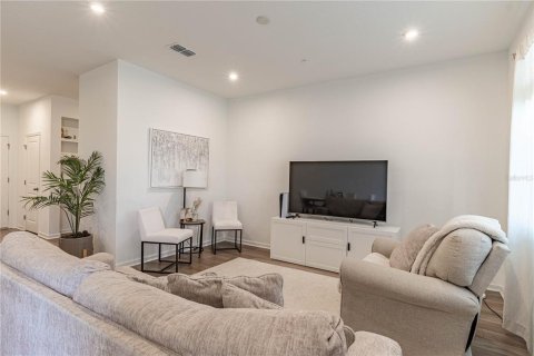 Townhouse in Orlando, Florida 3 bedrooms, 151.15 sq.m. № 2207917 - photo 8