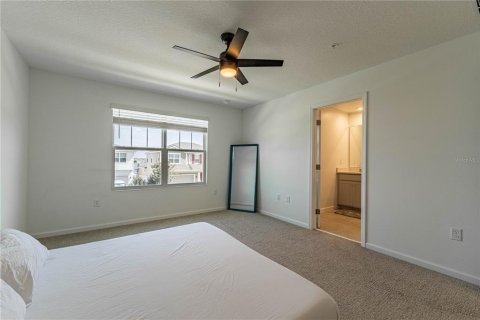 Townhouse in Orlando, Florida 3 bedrooms, 151.15 sq.m. № 2207917 - photo 20
