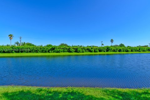 Купить виллу или дом в Делрей-Бич, Флорида 2 спальни, 151.24м2, № 1929228 - фото 3