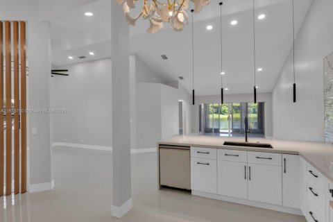 Купить виллу или дом в Делрей-Бич, Флорида 2 спальни, 151.24м2, № 1929228 - фото 12