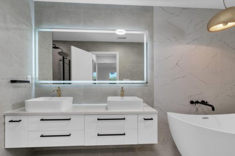 Купить виллу или дом в Делрей-Бич, Флорида 2 спальни, 151.24м2, № 1929228 - фото 29