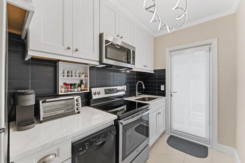 Copropriété à vendre à Delray Beach, Floride: 2 chambres, 81.1 m2 № 2372767 - photo 25