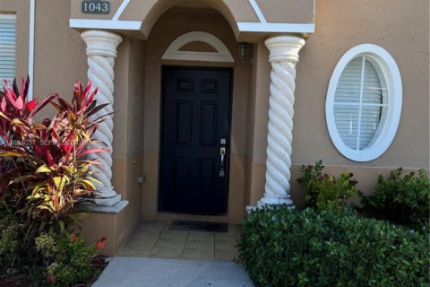 Touwnhouse à Homestead, Floride 4 chambres, 127.65 m2 № 2088760