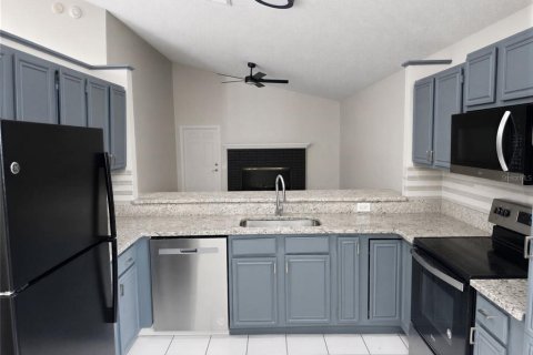 Villa ou maison à vendre à Apopka, Floride: 3 chambres, 143.44 m2 № 2227410 - photo 8