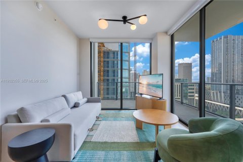 Condo in Miami, Florida, 2 bedrooms  № 1992708 - photo 24