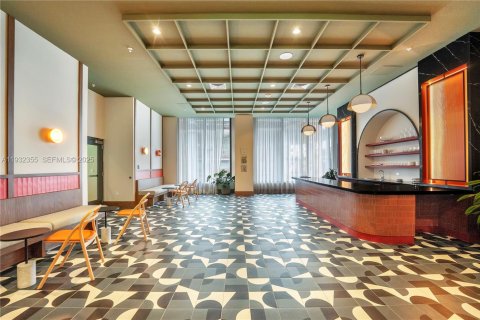 Condo in Miami, Florida, 2 bedrooms  № 1992708 - photo 8