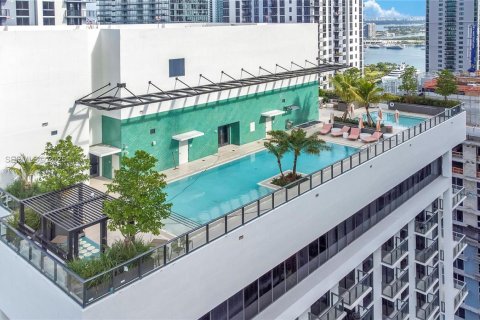 Condo in Miami, Florida, 2 bedrooms  № 1992708