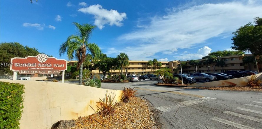 Condo à Miami, Floride, 1 chambre  № 1987944