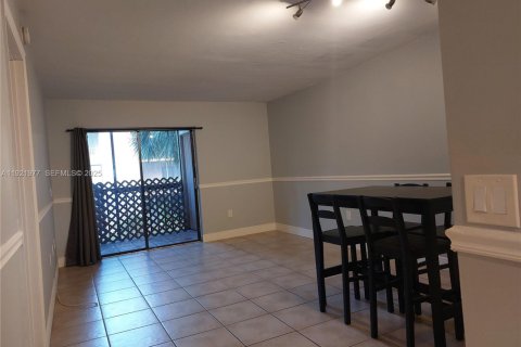 Copropriété à vendre à Miami, Floride: 1 chambre, 62.24 m2 № 1987944 - photo 14