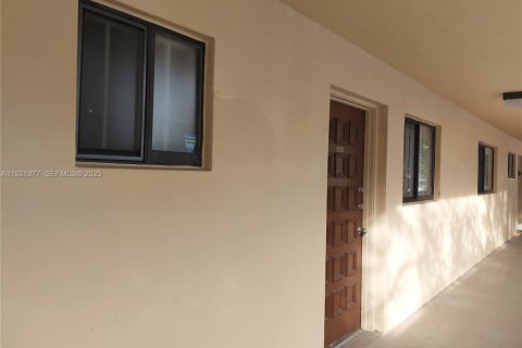 Copropriété à vendre à Miami, Floride: 1 chambre, 62.24 m2 № 1987944 - photo 4