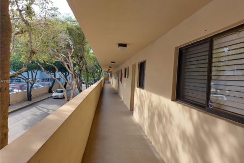 Copropriété à vendre à Miami, Floride: 1 chambre, 62.24 m2 № 1987944 - photo 3