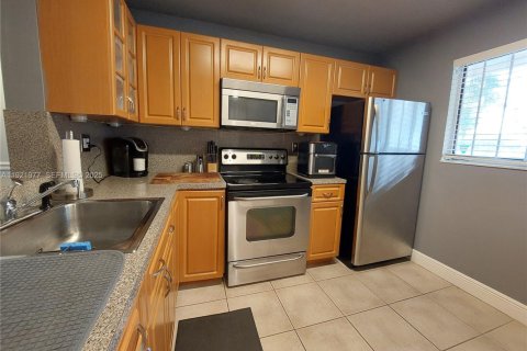 Copropriété à vendre à Miami, Floride: 1 chambre, 62.24 m2 № 1987944 - photo 9