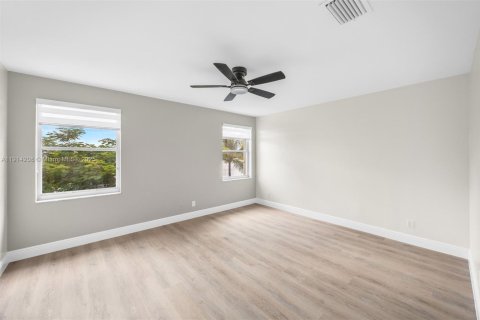 Villa ou maison à vendre à Miramar, Floride: 4 chambres, 190.08 m2 № 1969893 - photo 22