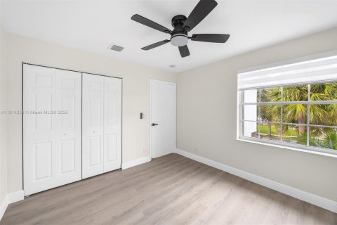 Villa ou maison à vendre à Miramar, Floride: 4 chambres, 190.08 m2 № 1969893 - photo 30