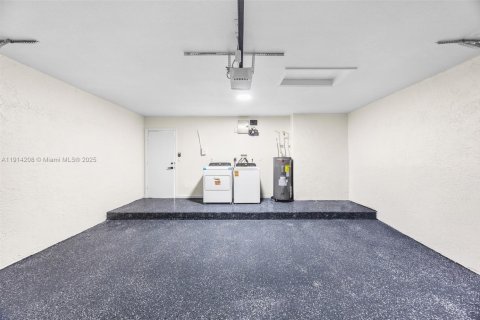 Villa ou maison à vendre à Miramar, Floride: 4 chambres, 190.08 m2 № 1969893 - photo 20