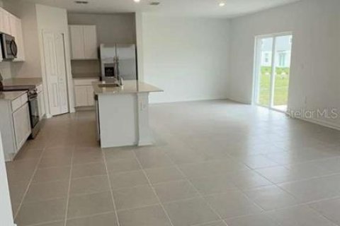 Casa en alquiler en Lake Wales, Florida, 4 dormitorios, 174.1 m2 № 2098507 - foto 4