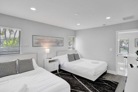 Villa ou maison à vendre à Deerfield Beach, Floride: 6 chambres, 282.05 m2 № 1995840 - photo 27