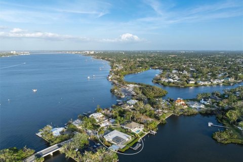 House in Bradenton, Florida 4 bedrooms, 306.02 sq.m. № 1898670 - photo 22