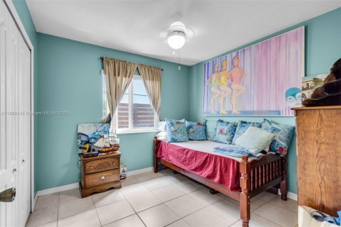 Casa en venta en Hialeah, Florida, 3 dormitorios, 147.44 m2 № 1950838 - foto 21