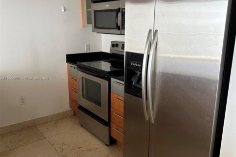 Copropriété à louer à Miami, Floride: 1 chambre, 73.49 m2 № 1991696 - photo 5