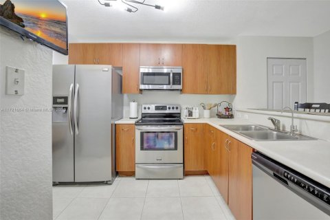 Adosado en venta en Miramar, Florida, 2 dormitorios, 120.4 m2 № 1715306 - foto 10