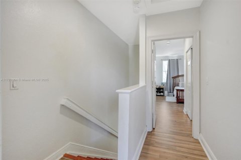 Adosado en venta en Miramar, Florida, 2 dormitorios, 120.4 m2 № 1715306 - foto 17