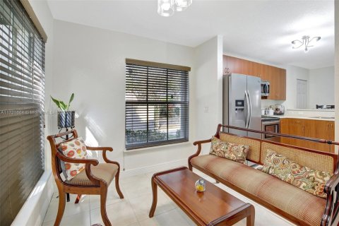 Adosado en venta en Miramar, Florida, 2 dormitorios, 120.4 m2 № 1715306 - foto 6