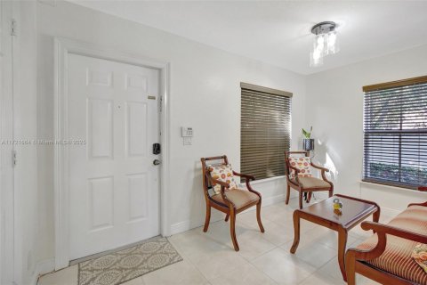 Adosado en venta en Miramar, Florida, 2 dormitorios, 120.4 m2 № 1715306 - foto 5