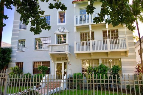 Condominio en alquiler en Miami Beach, Florida, 1 dormitorio, 48.31 m2 № 1993911 - foto 8