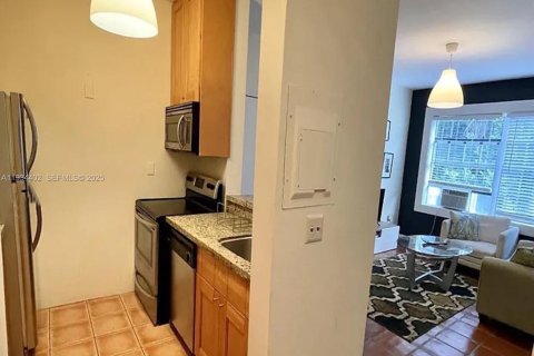 Condominio en alquiler en Miami Beach, Florida, 1 dormitorio, 48.31 m2 № 1993911 - foto 5