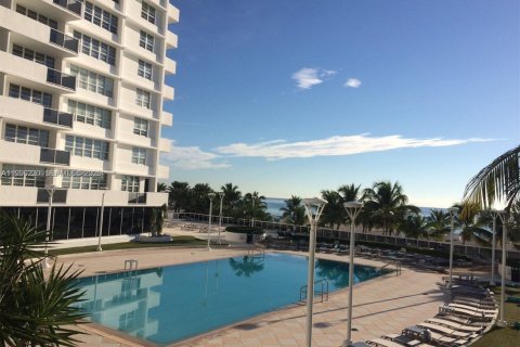 Copropriété à louer à Miami Beach, Floride: 48.77 m2 № 2089638 - photo 19