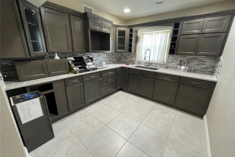 Commercial property in Wildwood, Florida 150.5 sq.m. № 1194678 - photo 7