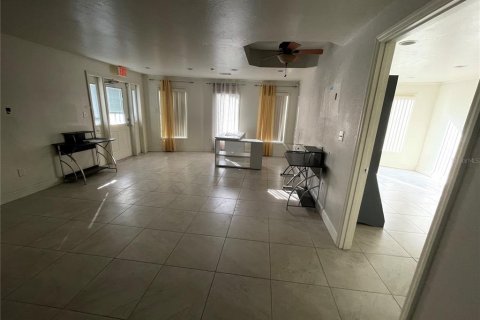 Commercial property in Wildwood, Florida 150.5 sq.m. № 1194678 - photo 9