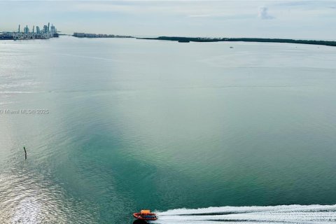 Condominio en alquiler en Miami, Florida, 2 dormitorios, 89.19 m2 № 1828848 - foto 20