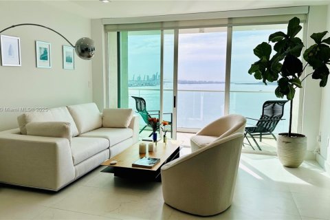 Condominio en alquiler en Miami, Florida, 2 dormitorios, 89.19 m2 № 1828848 - foto 23