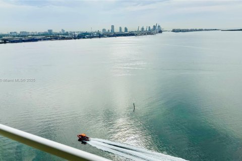 Condominio en alquiler en Miami, Florida, 2 dormitorios, 89.19 m2 № 1828848 - foto 16