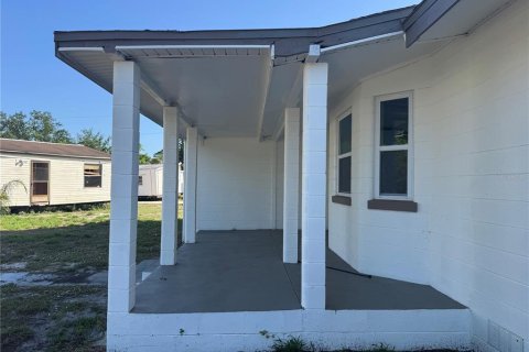 House in Sebring, Florida 3 bedrooms, 154.96 sq.m. № 1916573 - photo 7