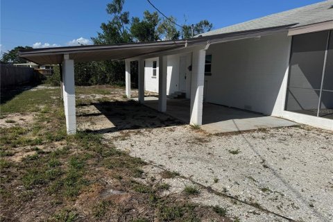 House in Sebring, Florida 3 bedrooms, 154.96 sq.m. № 1916573 - photo 5