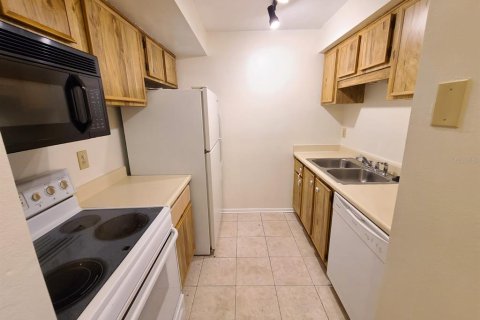 Condo in Tampa, Florida, 2 bedrooms  № 1508075 - photo 19