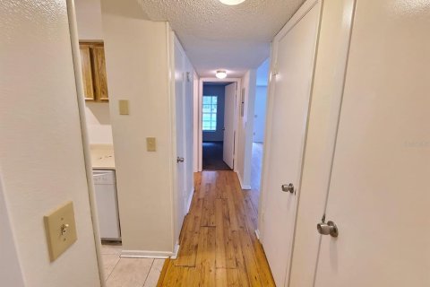 Condo in Tampa, Florida, 2 bedrooms  № 1508075 - photo 15